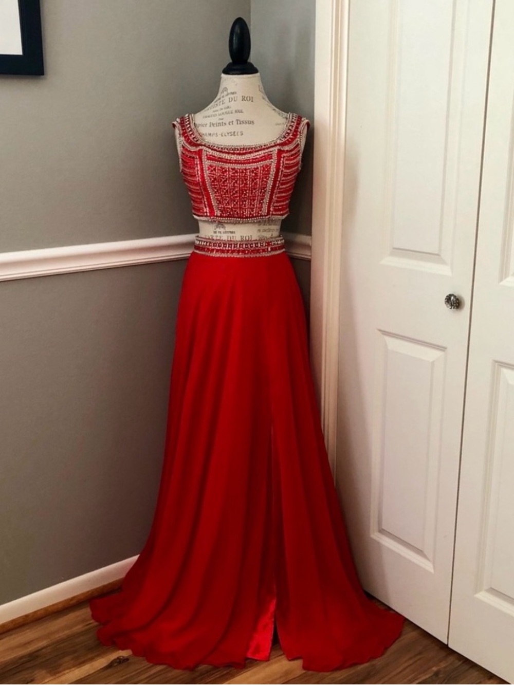 NEW RACHEL ALLEN SZ 4 TWO PIECE RED SILVER BEADED FORMAL GOWN NWT